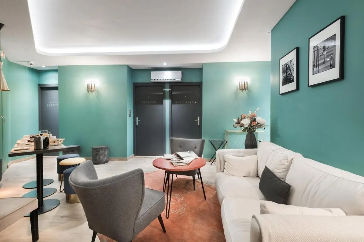 ***  Casao Hotel Paris France